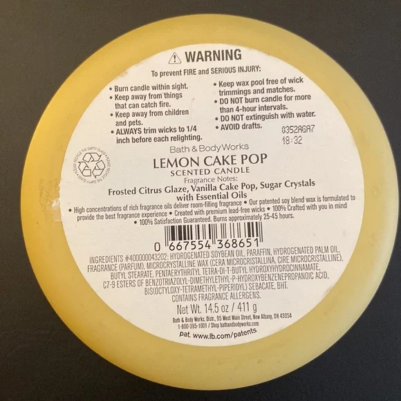 🆕 🍋  LEMON CAKE POP - Bath & Body Works 3 Wick  Candle - Spring Fruity Bakery - Picture 3 of 9